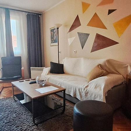 Apartamento Lagumska Zemun Exterior foto